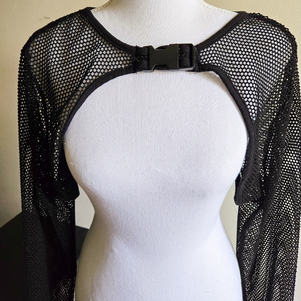 Black Fishnet Buckle Twofer Girls Top | Hot Topic